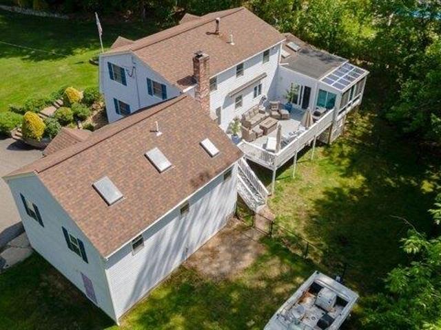 House for sale in New Hampshire
