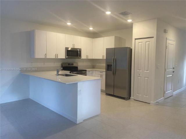 Townhouse for rent in Florida