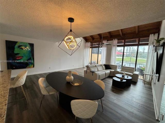 Townhouse for rent in Pembroke Pines