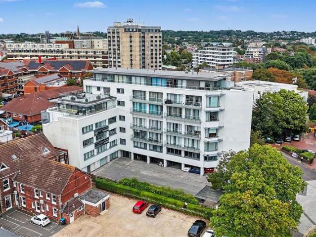 Apartment for sale in Longfleet, Poole