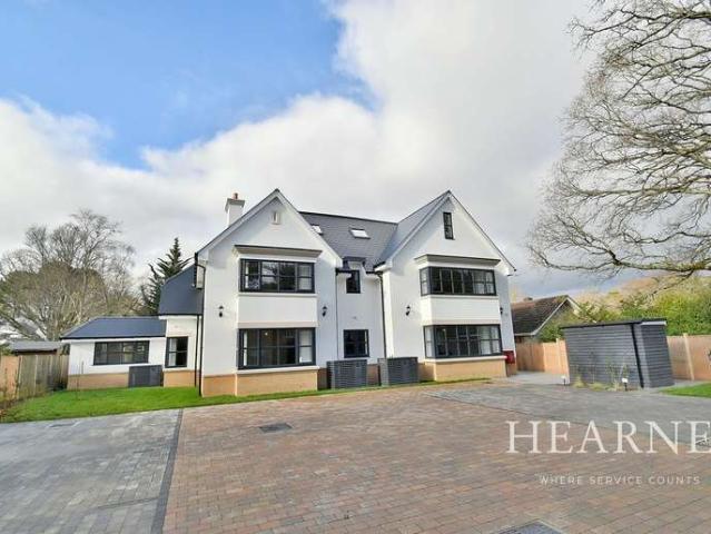 Apartment for sale in Parley Cross, West Parley