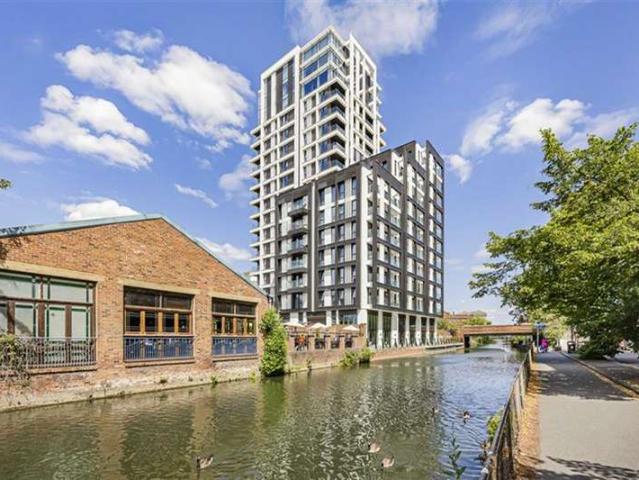 Apartment for sale in Newtown, Reading