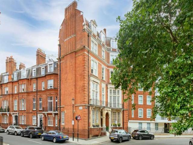 Apartment for sale in Chelsea, Greater London