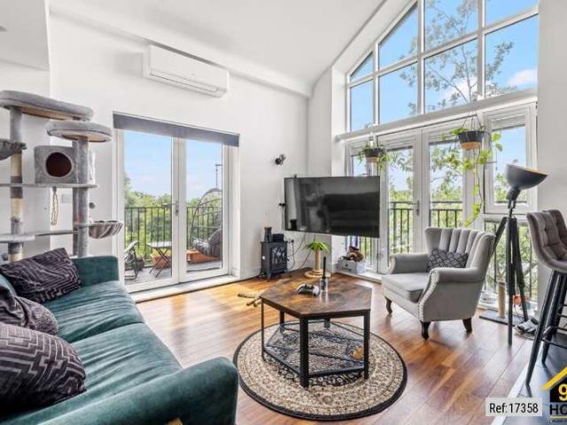 Apartment for sale in Hockerill, Colliers End