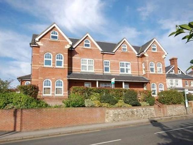 House for rent in Surrey