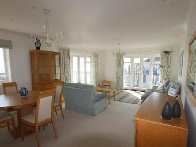 House for rent in Sovereign Harbour, Eastbourne