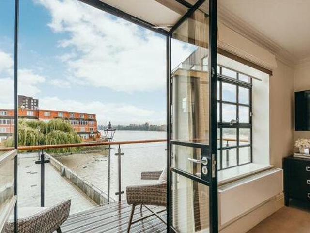 House for sale in Lyons, Greater London