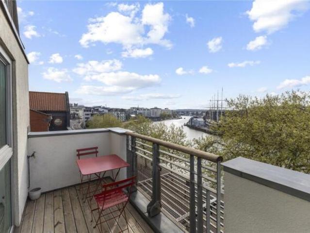 Apartment for rent in Stockland Bristol, Somerset
