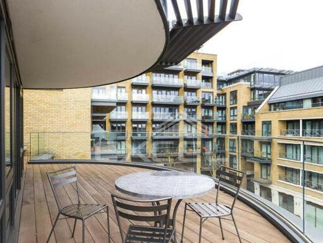 House for sale in Brentford End, Greater London