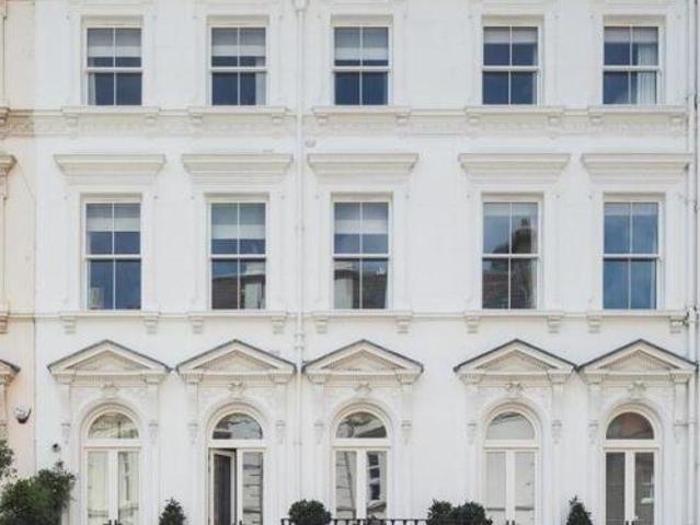 Apartment for rent in Cat Hill, England