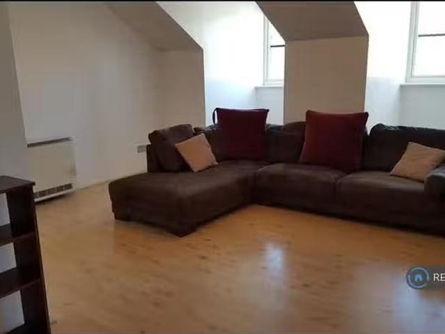 House for rent in Croydon, Waddon