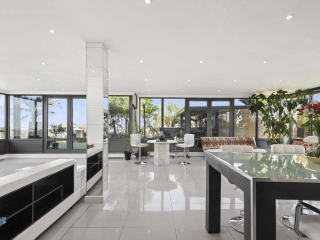 Flat for sale in Streatham Hill, Greater London
