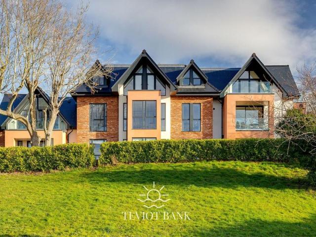 Flat for sale in Gayton, Wirral