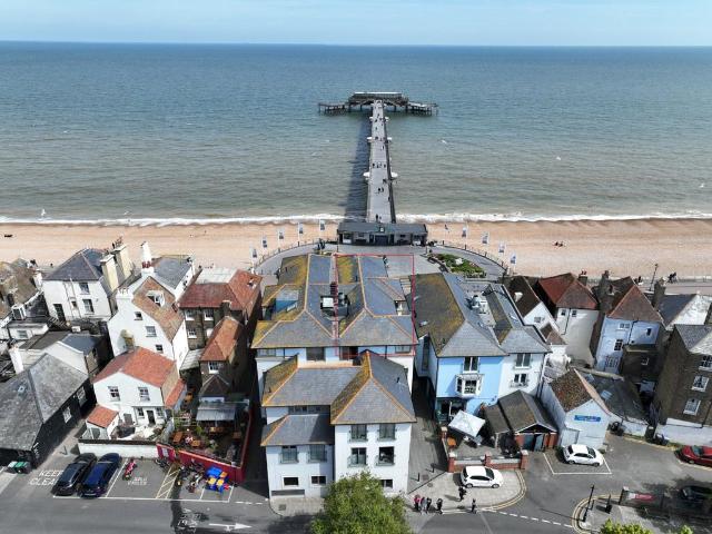 Flat for sale in Middle Deal, Ash