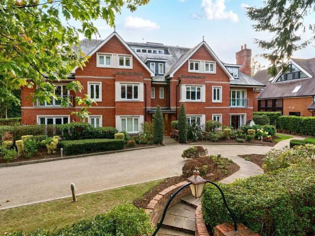 Flat for sale in Whiteley Village, Blackhills