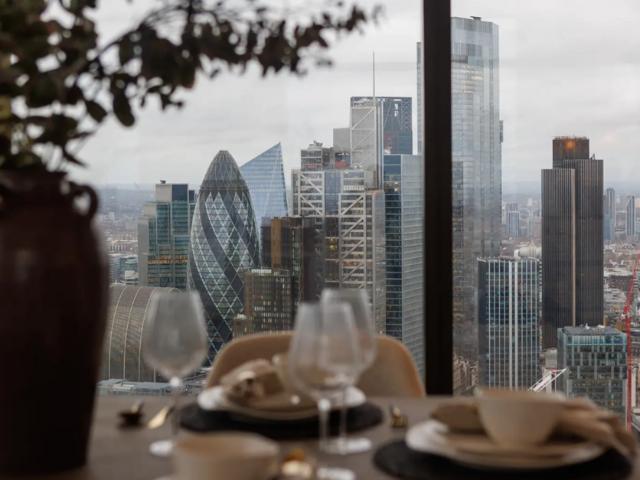 Flat for sale in Bishopsgate Without, Bishopsgate