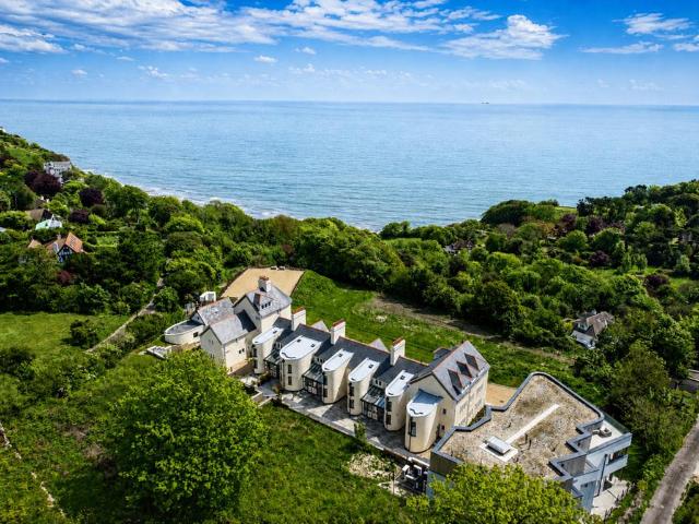 Flat for sale in Ash, Kent