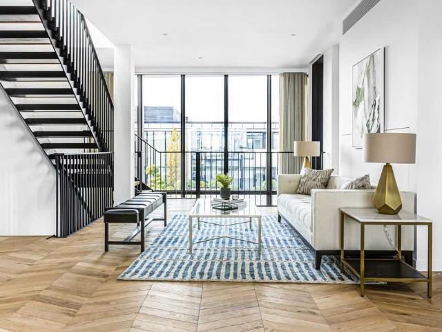Flat for sale in Nine Elms, Greater London