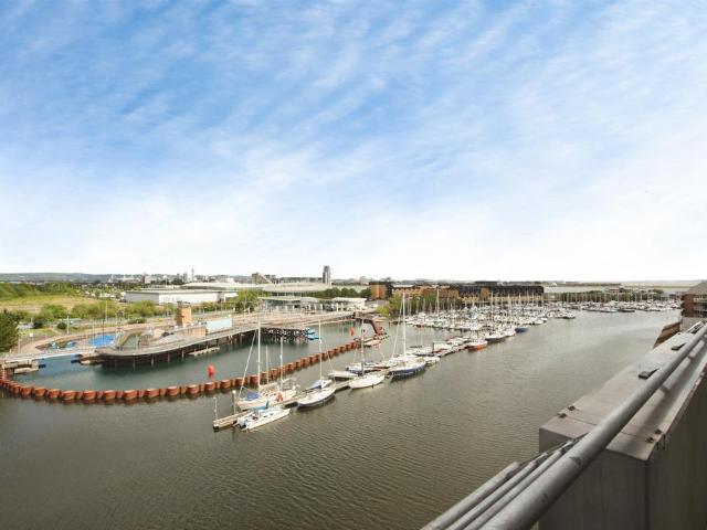 Flat for sale in Penarth Marina, Penarth