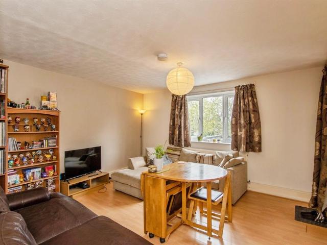 Flat for sale in St John's, Worcestershire
