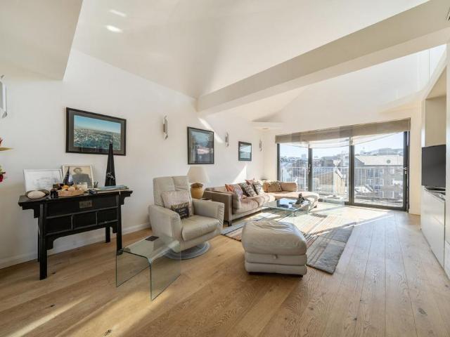 Flat for sale in The Borough, Greater London