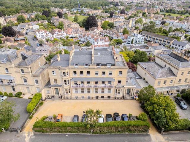Flat for sale in Clifton Village, Feckenham