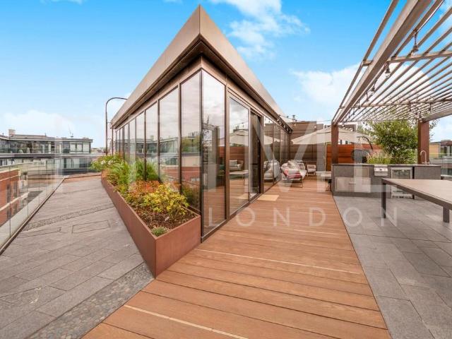 Flat for sale in Greater London