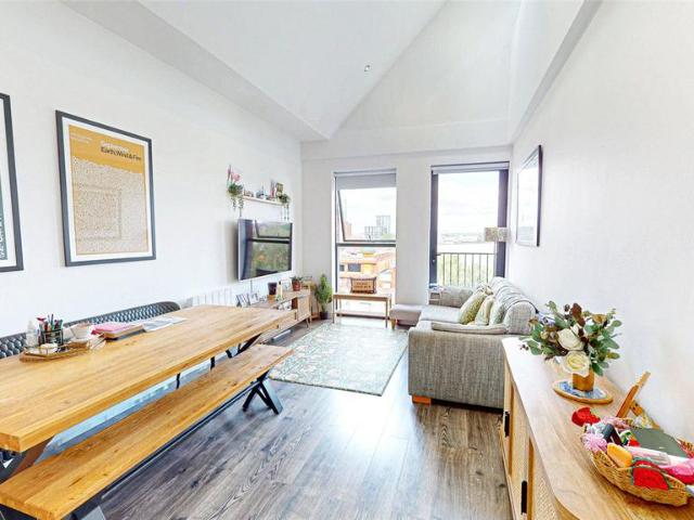Flat for sale in Georgia, Greater Manchester