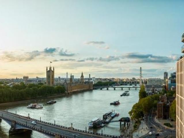 Flat for sale in South Lambeth, Greater London