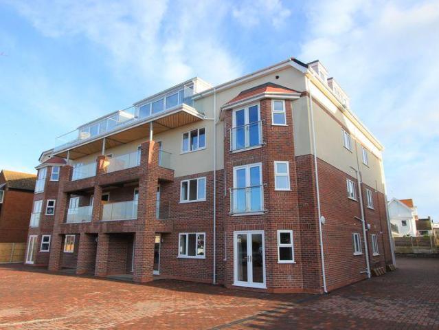 Flat for sale in Colwyn Bay, Wales