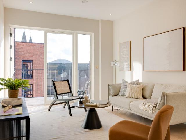 Flat for sale in Kentish Town, Greater London