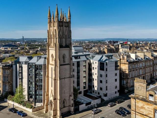 Flat for sale in Park District, Scotland