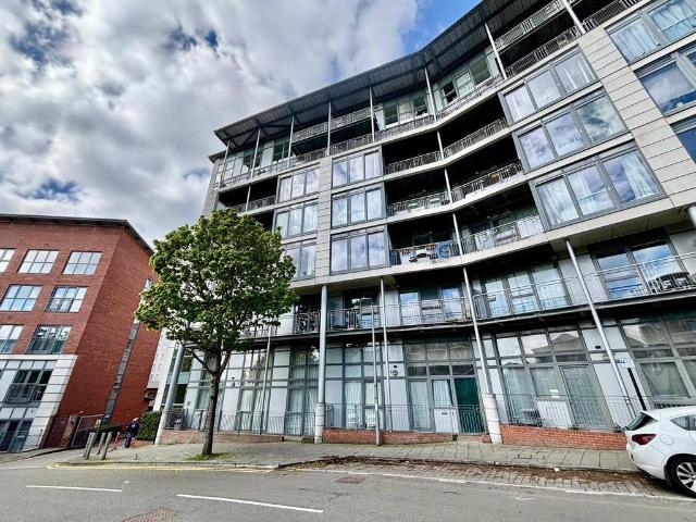 Flat for sale in Calthorpe Fields, West Midlands