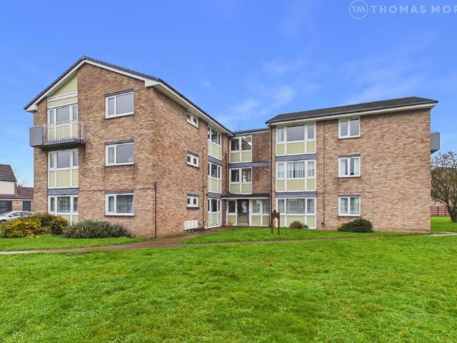 Flat for sale in Huntingdon, Cambridgeshire