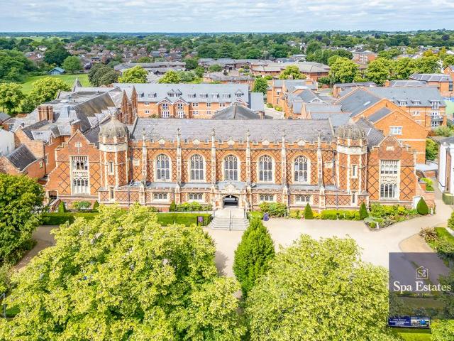 Flat for sale in Milverton, Green Close
