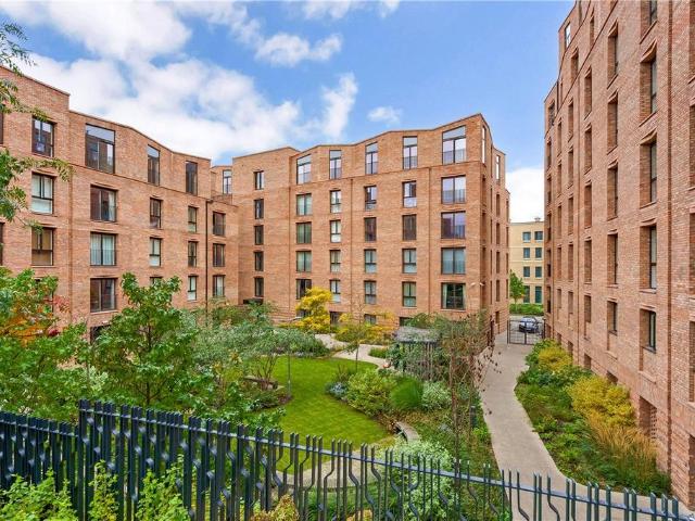 Flat for sale in High Field, York