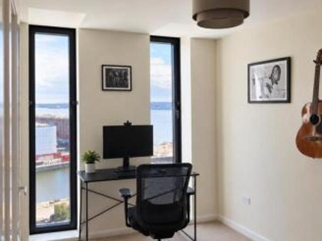 Apartment for sale in Calderstones