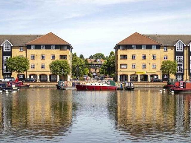 House for sale in Pouchen End, Hertfordshire