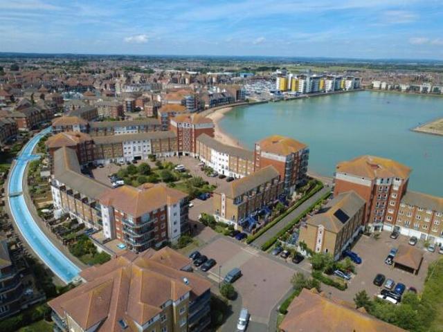 Apartment for sale in Sovereign Harbour, Eastbourne