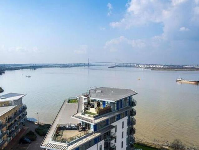 House for sale in Swanscombe and Greenhithe, Monks Orchard