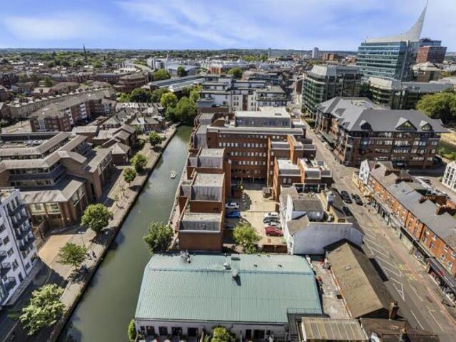 Apartment for sale in Reading