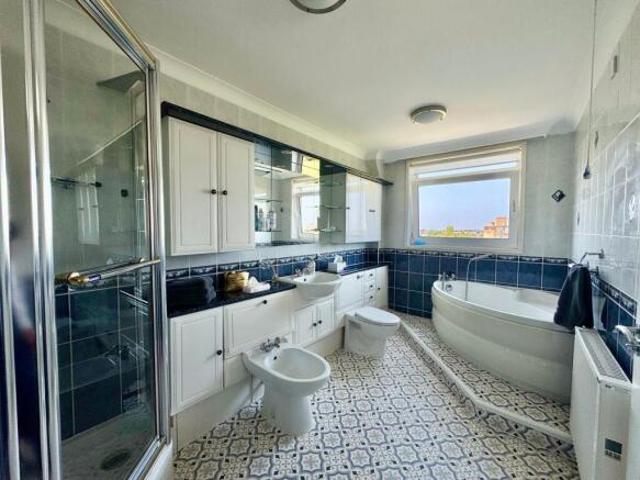 Apartment for sale in Bournemouth