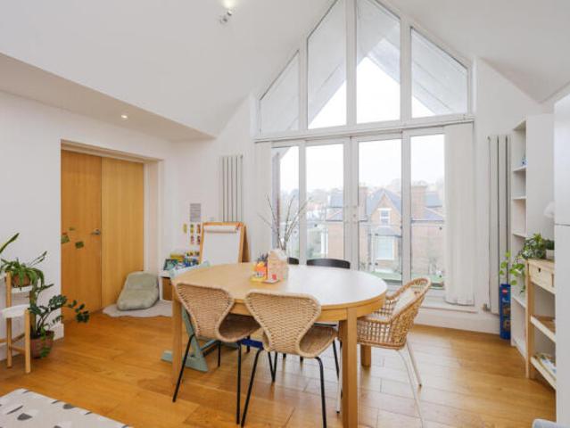 Apartment for sale in Wimbledon, Greater London