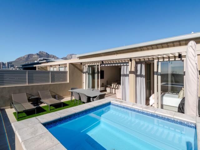 Apartment for sale in Green Point, Cape Town