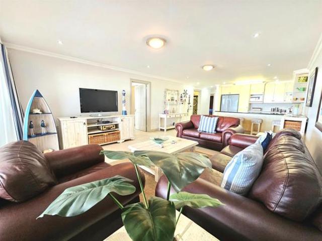 Apartment for sale in Jeffreys Bay, Eastern Cape