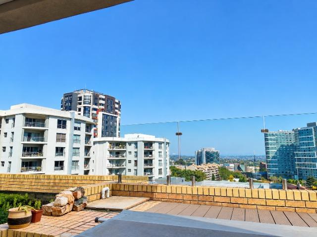 Apartment for rent in Sandton, City of Johannesburg Metropolitan Municipality