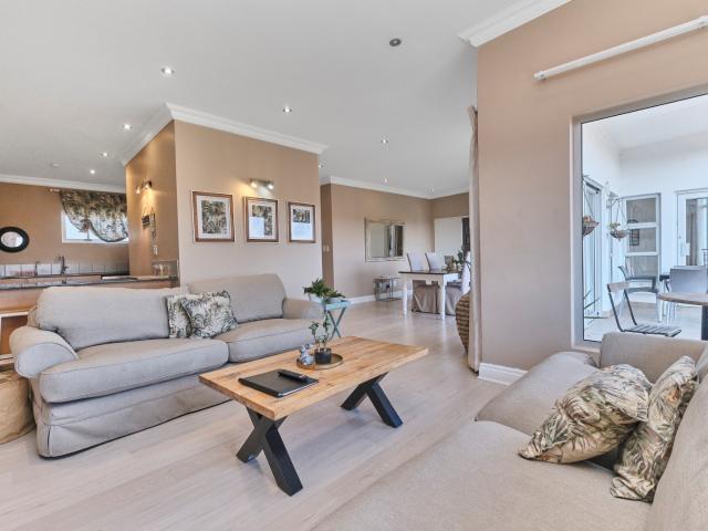 Apartment for sale in Vosloorus, Gauteng
