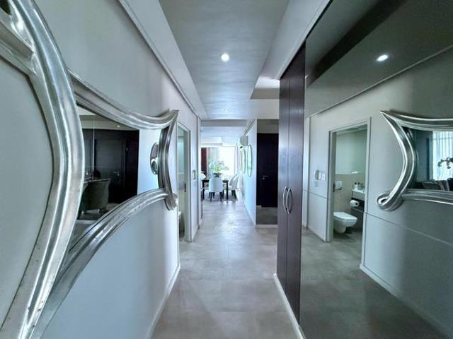 Apartment for sale in Cape Town, Western Cape