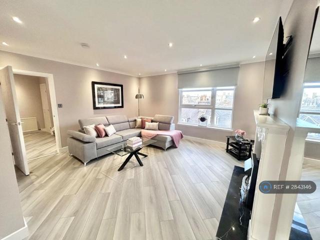 Flat for rent in City Centre, Ballindoch