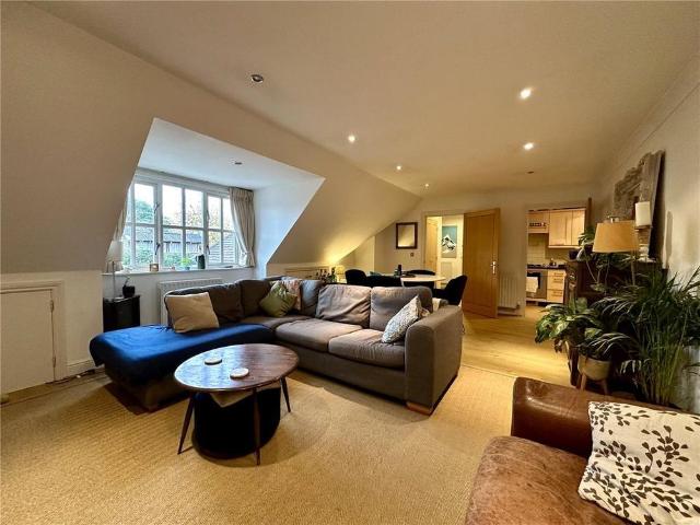 House for rent in Fole, Surrey